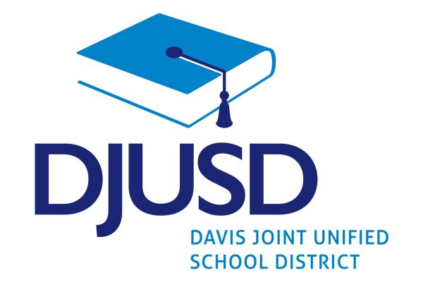 Davis Joint Unified School District logo.